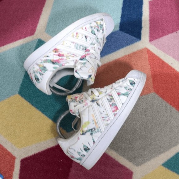 adidas gazelle silver green womens Adidas SUPERSTAR PAINT SPLATTER – DTLR main image 0